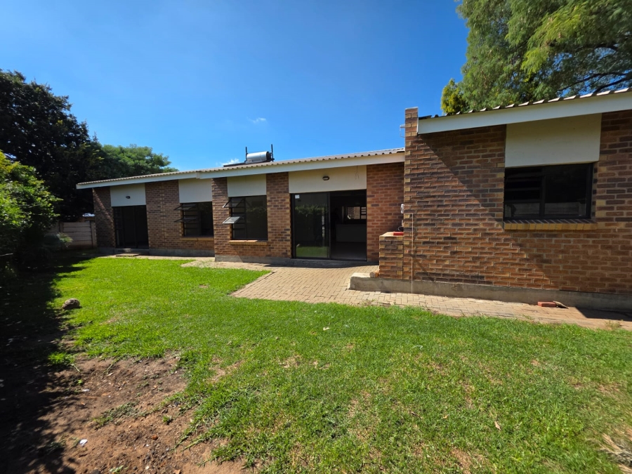 3 Bedroom Property for Sale in Noordhoek Free State